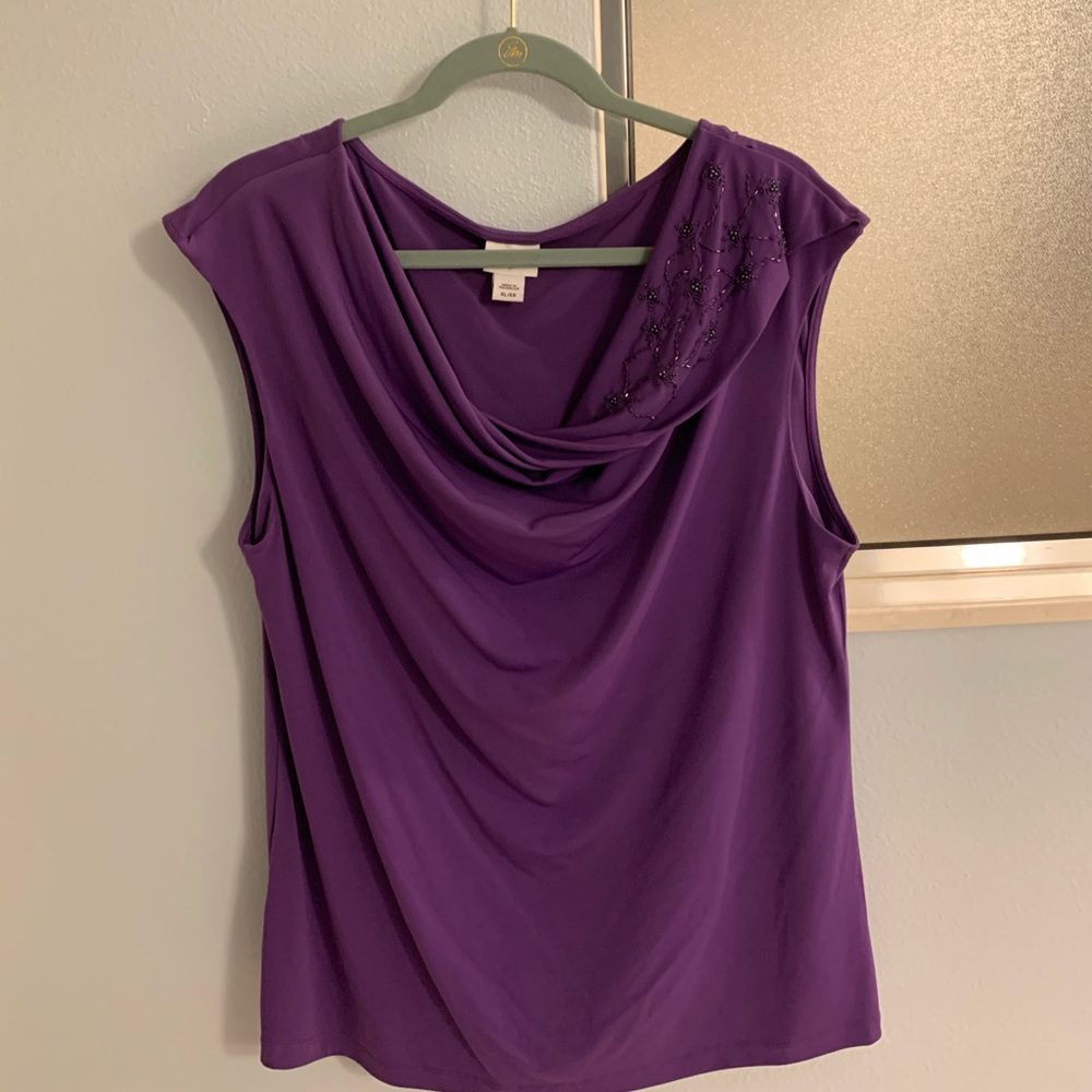 Jaclyn Smith XL purple top with black accents